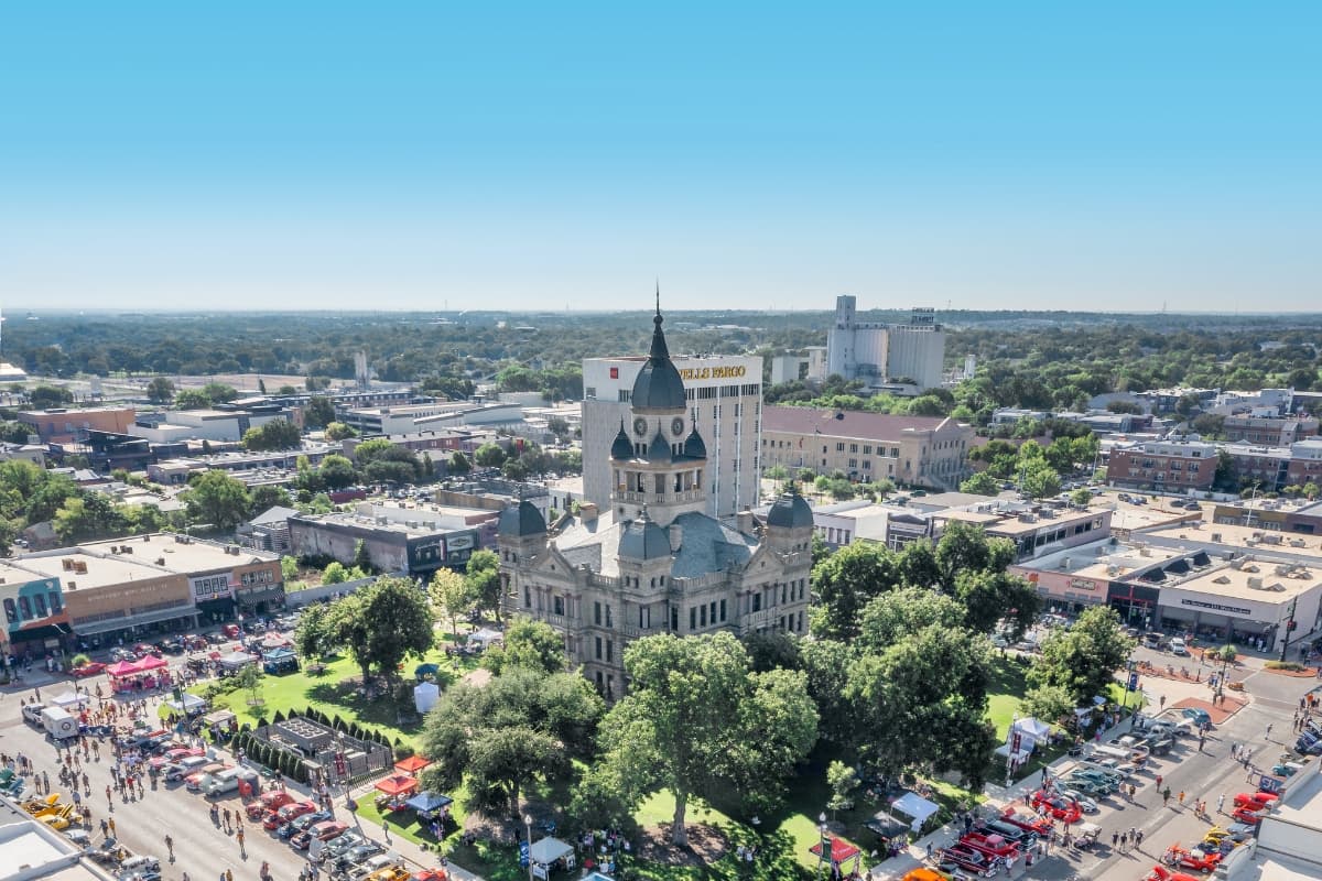 Commercial concrete contractors in Denton